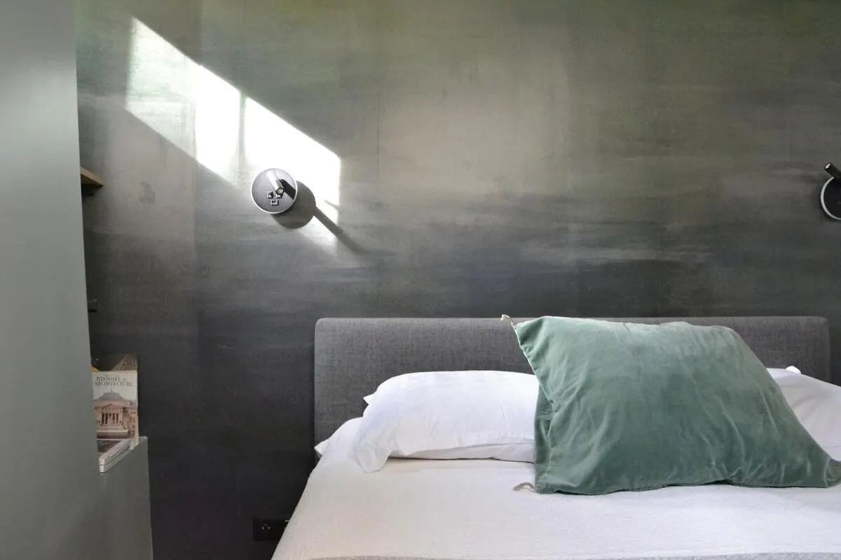 Eiffel Tower Paris In Love Apartment