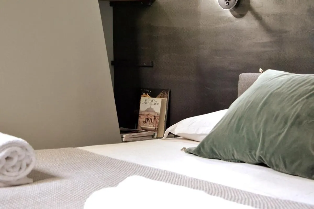 Eiffel Tower Paris In Love Apartment